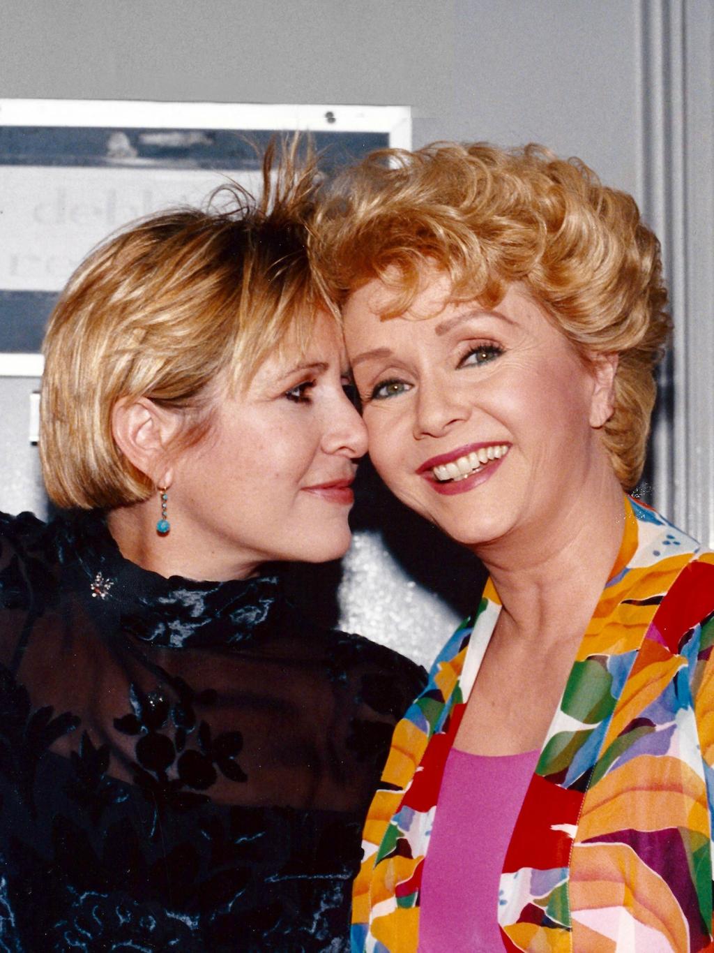 Todd Fisher Reveals New Details of Debbie Reynolds and Carrie Fisherâ€™s Public Memorial