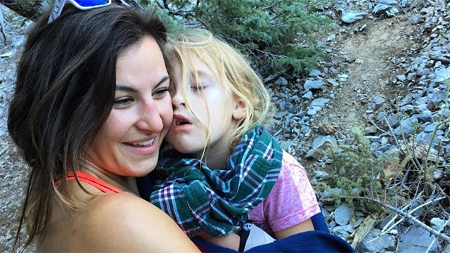 Ufc Fighter Miesha Tate Carries Injured 6-Year-Old Girl Down A Mountain After Hiking Accident