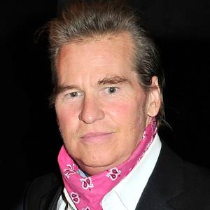 Val Kilmer Struggles to Speak With Swollen Tongue During Public Appearance