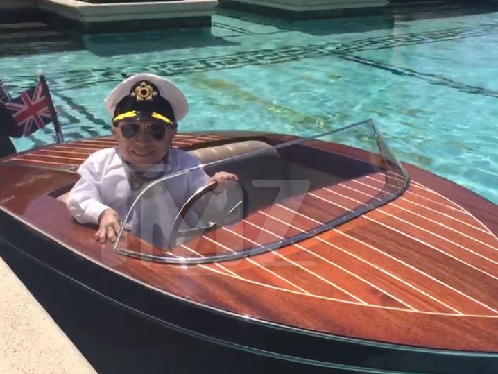 Verne Troyer -- I'm a Tiny Seaman! (Video)