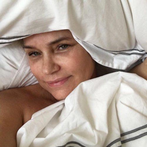 Yolanda Foster Appears With No Makeup as She Continues ''Jou
