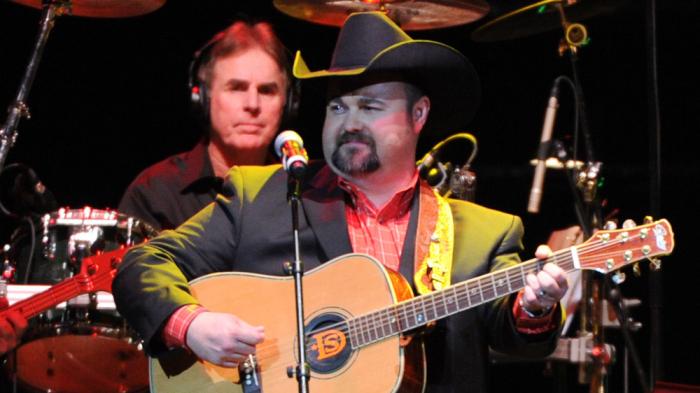 Country Singer Daryle Singletary Dies at 46