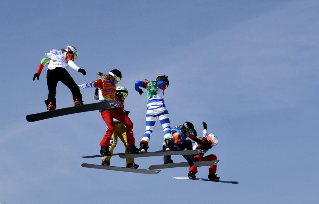 Italys Moioli wins snowboard cross leaving Jacobellis once again without Olympic gold Toronto Star