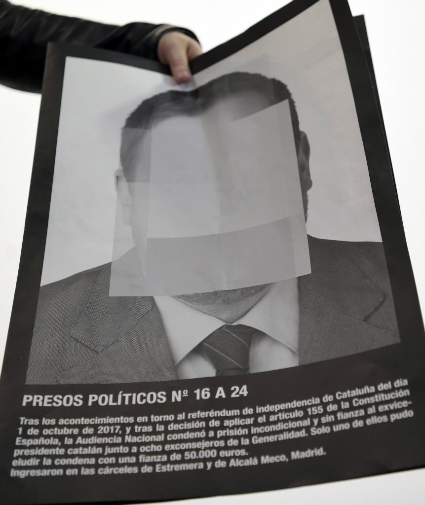 Santiago Sierras Portraits of Spains Political Prisoners Censored at Madrid Art Fair