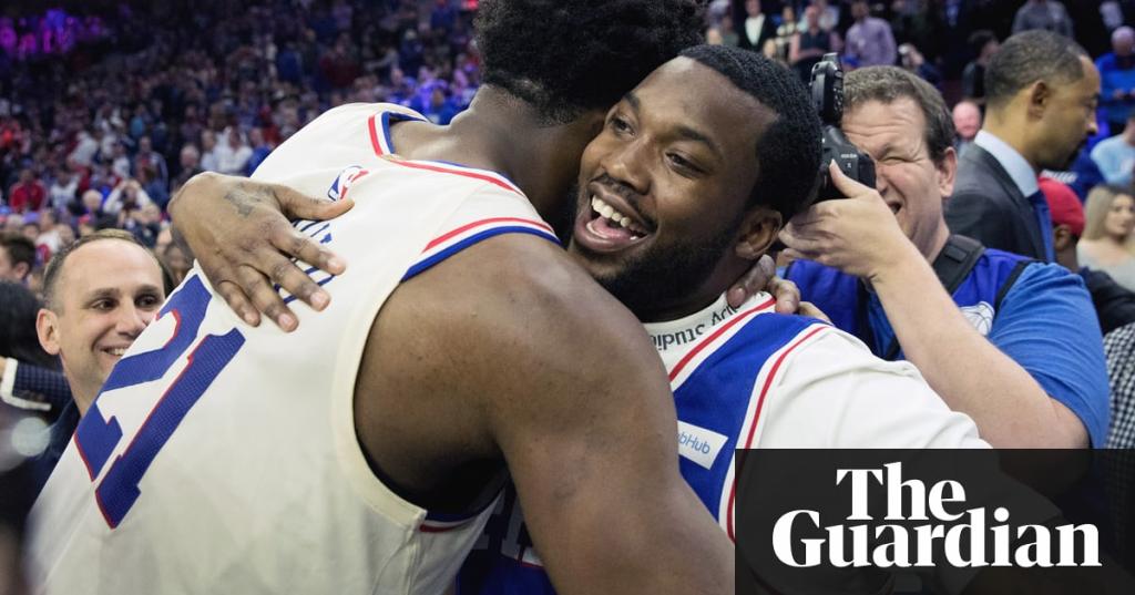 Meek Mill choppered to arena after prison release rings bell as Sixers win