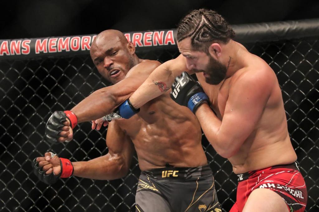 Kamaru Usman knocks out Jorge Masvidal in brutal fashion at UFC 261 - Video