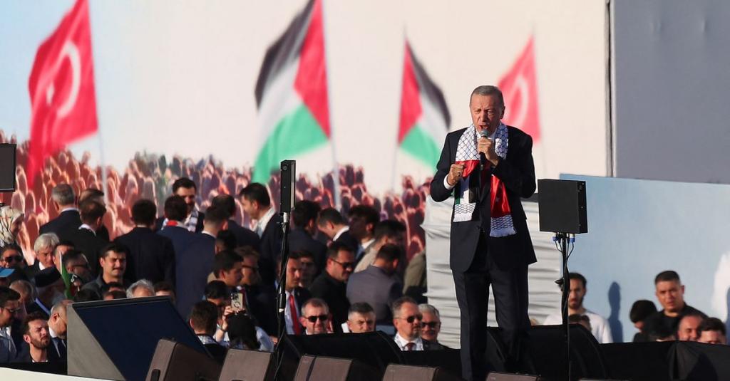 Eclipsing Turkeys centenary Erdogan tells proPalestinian rally Israel is occupier