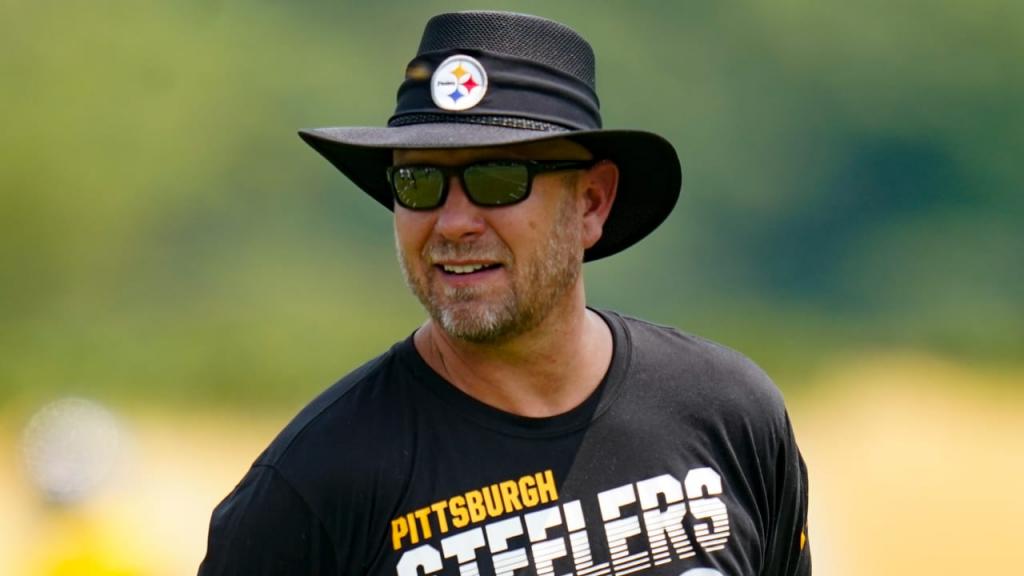 Steelers fire offensive coordinator Matt Canada amid fourth season with team