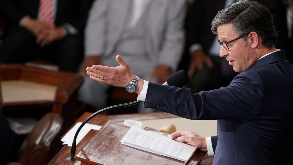 New Speaker Mike Johnson projects unity after 3 weeks of chaos expects aggressive House schedule