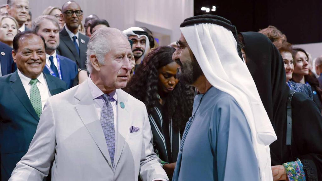 Mohammed bin Rashid meets with King Charles III