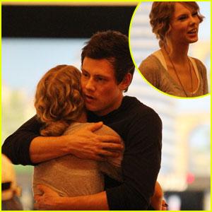 Taylor Swift & Cory Monteith Hug It Out | Cory Monteith, Glee, Taylor