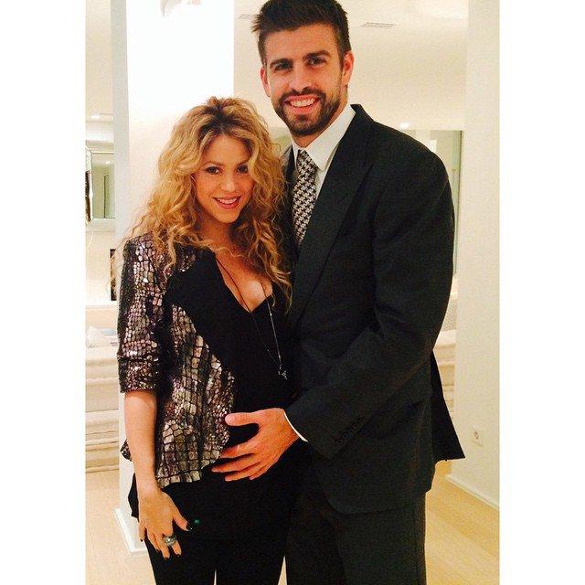 Shakira And Gerard Pique's Sweetest Moments   POPSUGAR Latina