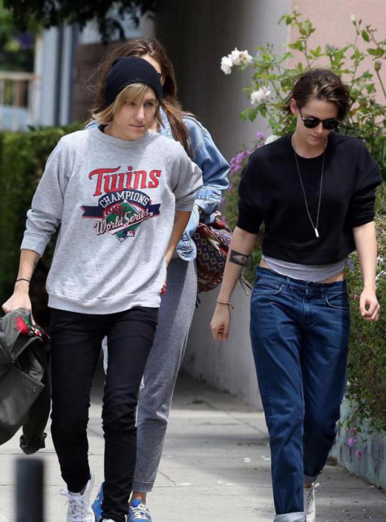 Kristen Stewart e Alicia Cargile a LA - kristen stewart alicia cargile