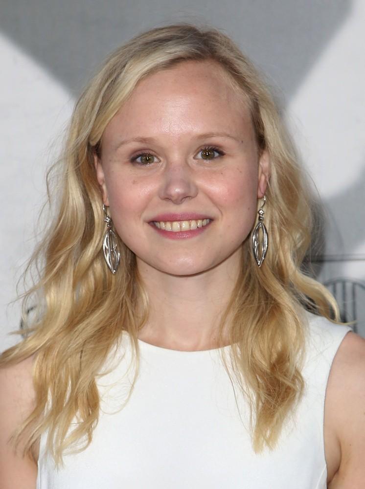 Alison Pill Pictures With High Quality Photos