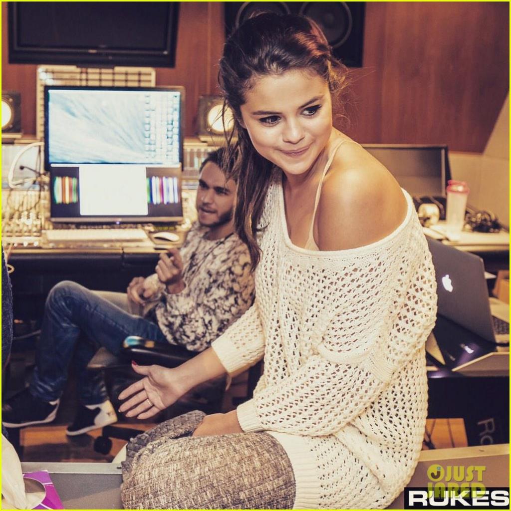 Full Sized Photo of zedd selena gomez studio photos