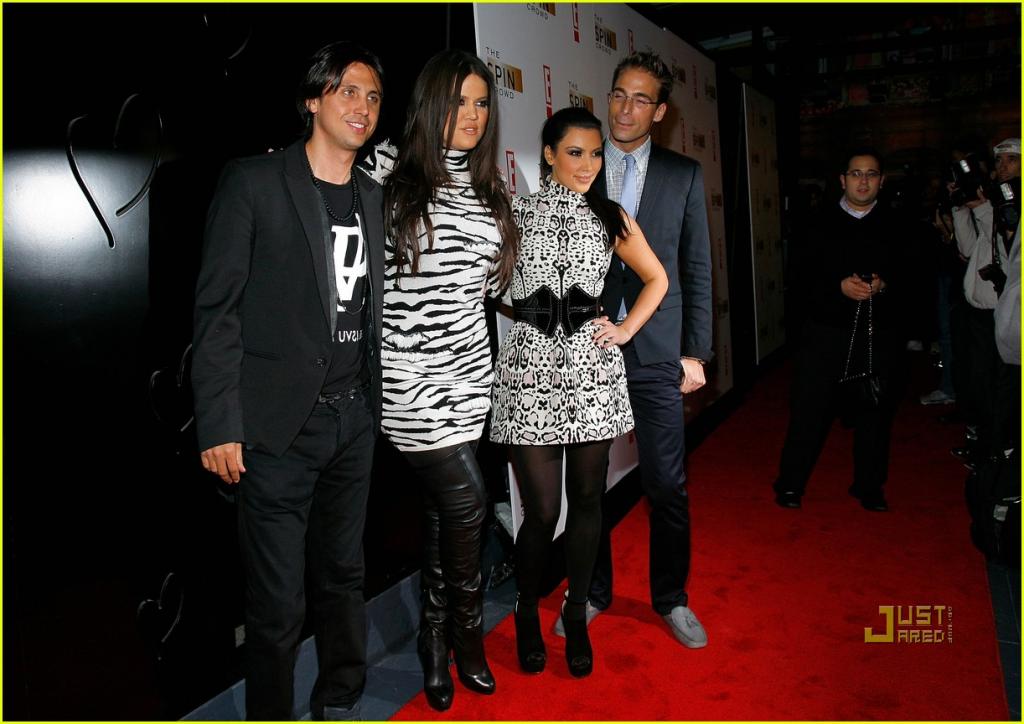 Kim Kardashian & Michael Copon: Dating?: Photo 2485545 | Khloe