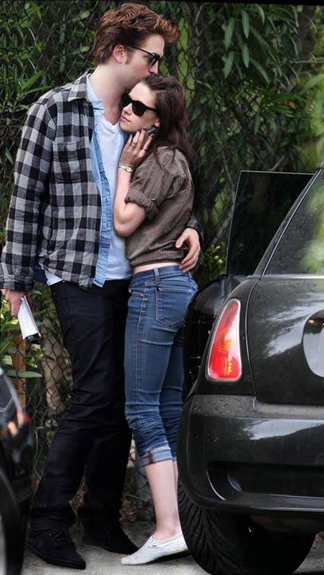 Kristen Stewart, Robert Pattinson Live Like a VIP