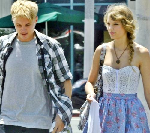 Copy of Taylor Swift by Toby Hemingway And Taylor Swift