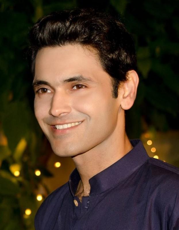 Fahad Mirza Drama List, Height, Date Of Birth & Net Worth