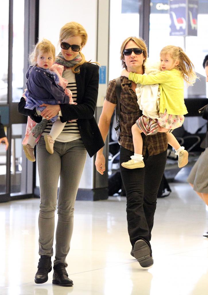 Nicole Kidman And Keith Urban With Daughters Sunday Rose And Faith