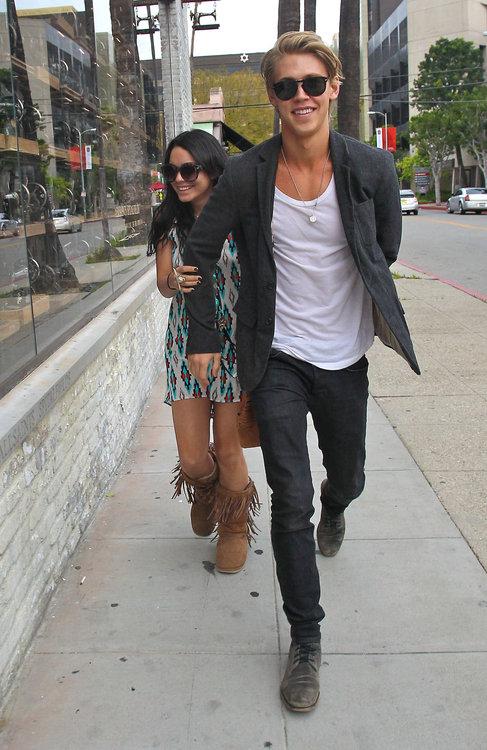 Austin Butler & Vanessa Hudgens