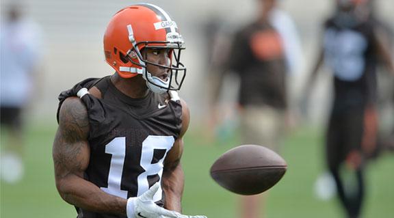 3 Ways WR Taylor Gabriel Has Positioned Himself For Expanded Role In