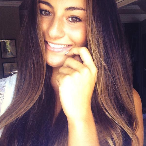 Melissa Deines (@xoxomeeeel)   Twitter