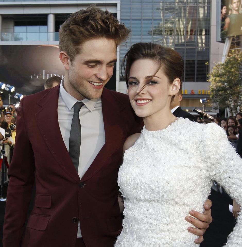 Below are photos of stars Robert Pattinson, Kristen Stewart and Taylor