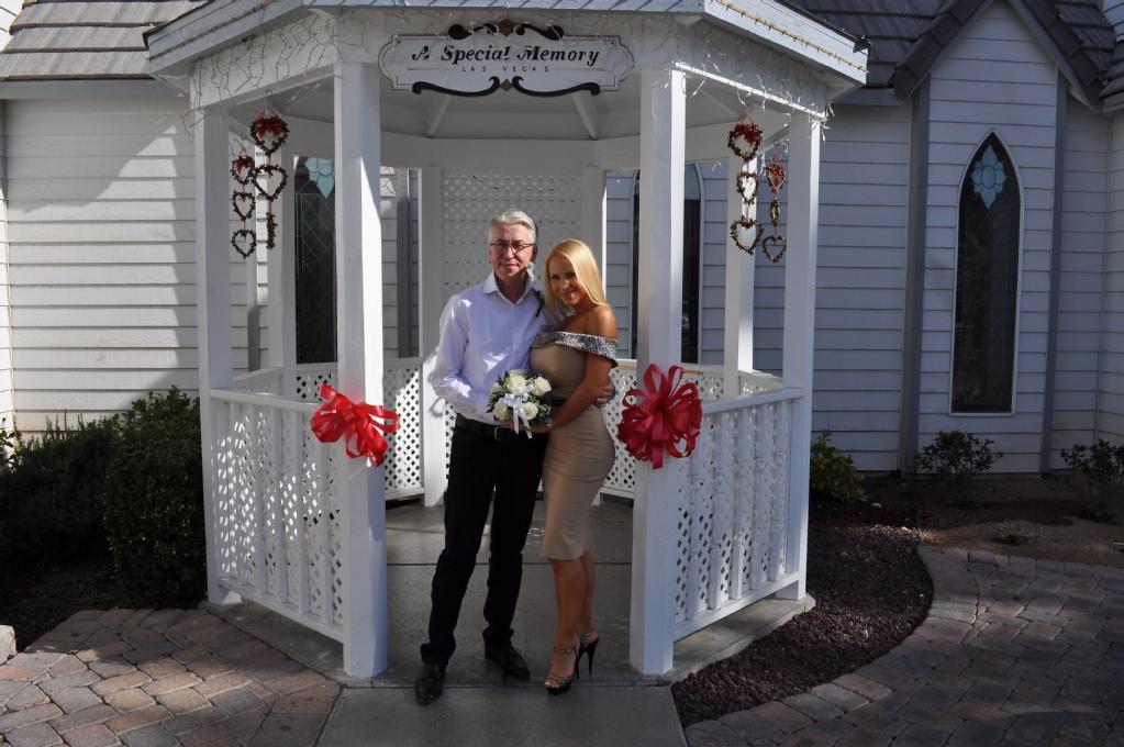 So Romantisch War Die Hochzeit Von Annina Und Ihrem Million  R