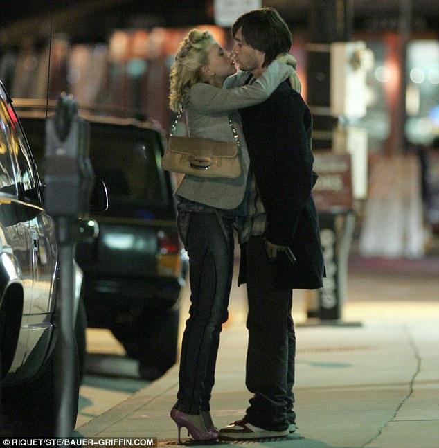 Former couple: Scarlett and Jared were caught locked in an embrace in