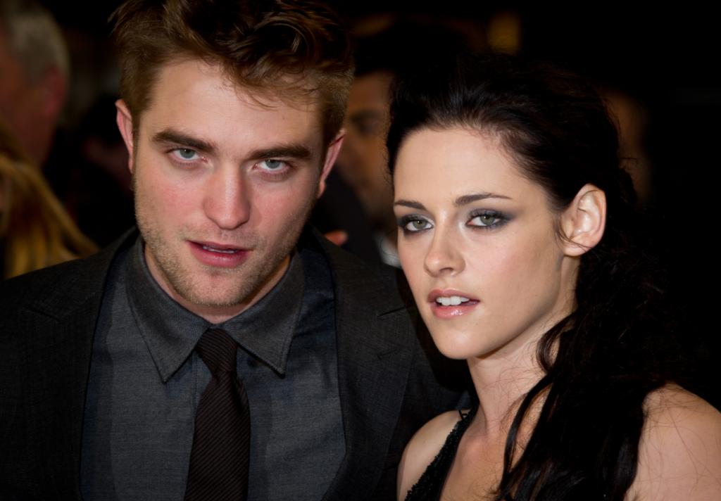 Robert Pattinson and Kristen Stewart Love Story Fashion Style Mag