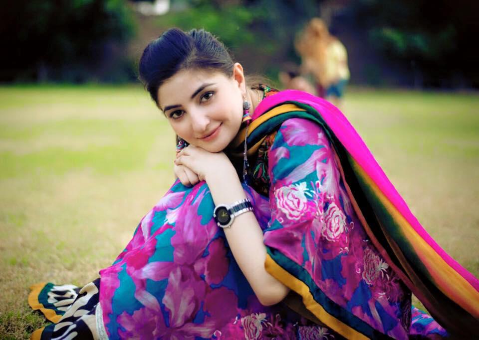 Gul Panra Old Photos