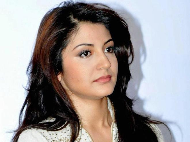 Actress Anushka Sharma   Contact Phone Number Address      Contact