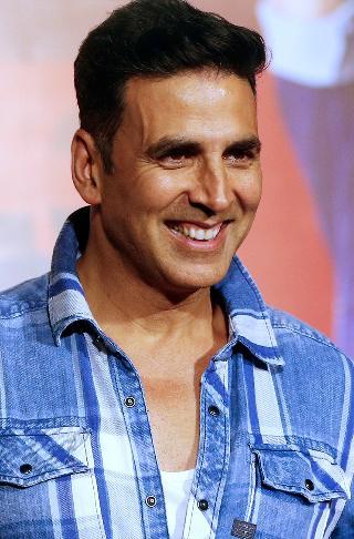 Akshay Kumar photos and wallpapers