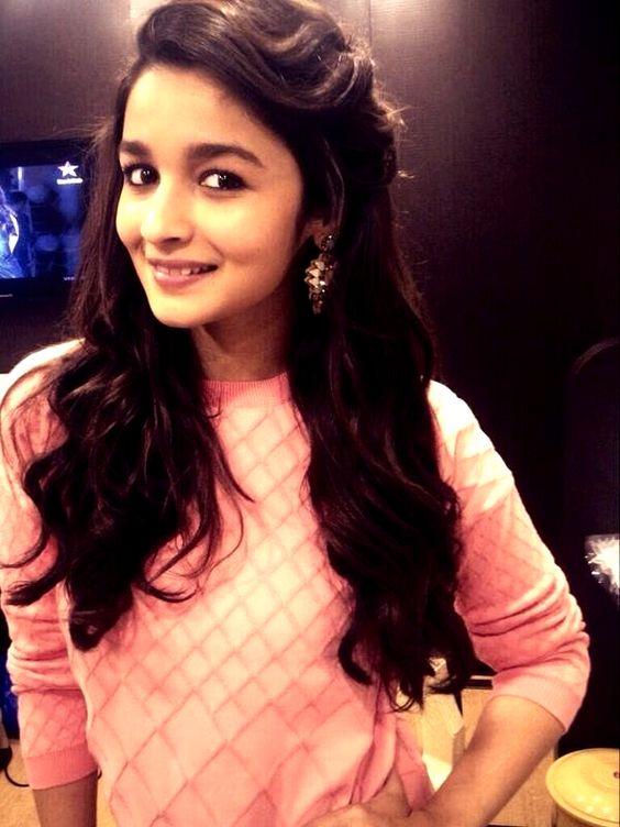 Alia Bhatt, Cute Pictures And Tops On Pinterest