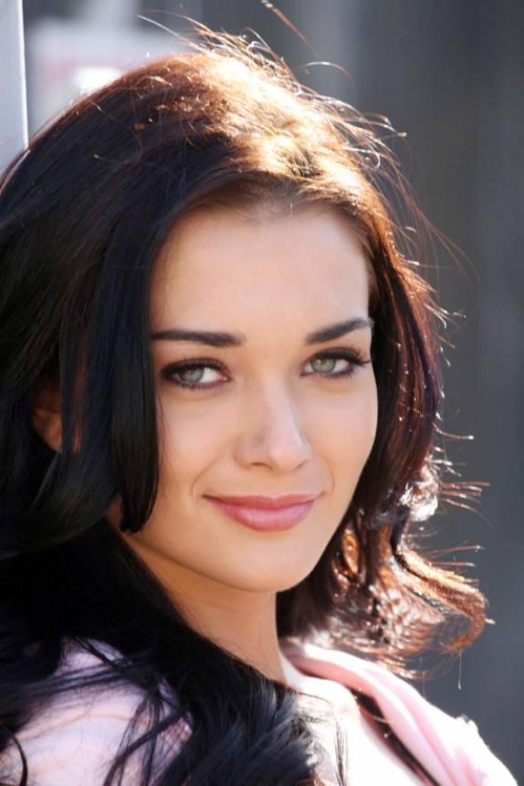 Amy Jackson Beautiful HD Wallpaper
