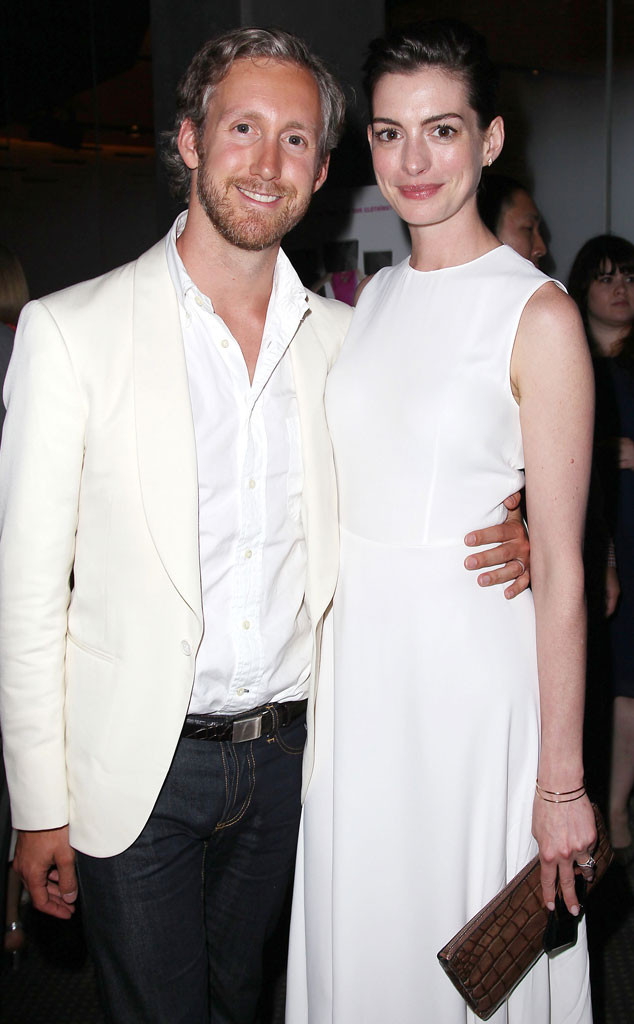 Anne Hathaway Is Pregnant! Oscar Winner Expecting First Child With