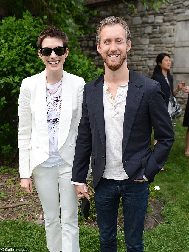 Anne Hathaway Reveals How Husband Adam Shulman Proposed   Daily