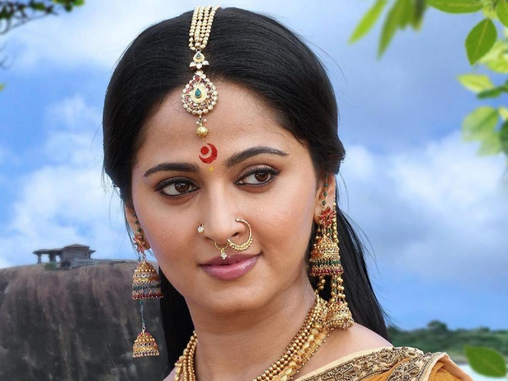 Anushka Shetty Photos and Images