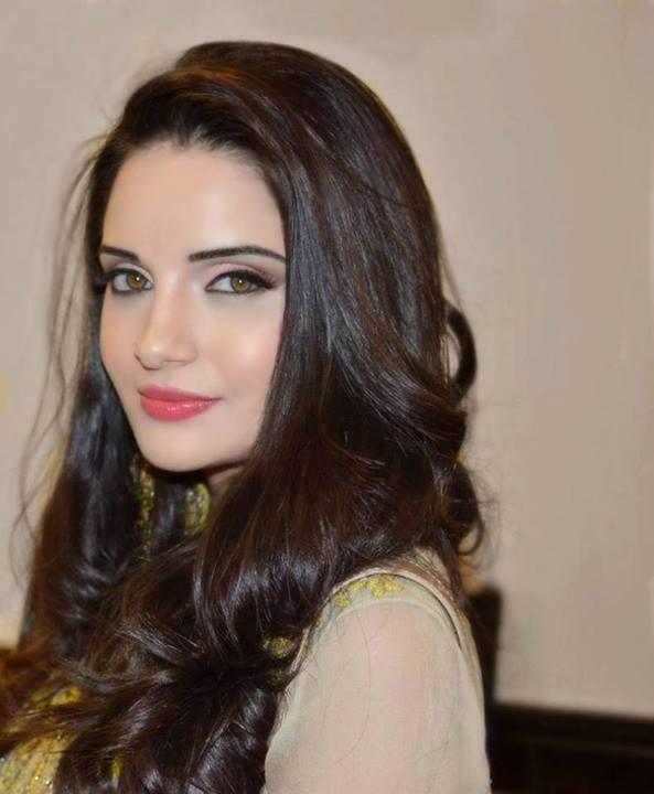 Armeena Khan And Mahira Khan Named As Sexiest Asian Women And We