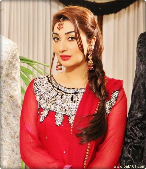 Ayesha Khan Movies And Drama List, Height, Date Of Birth & Net Worth