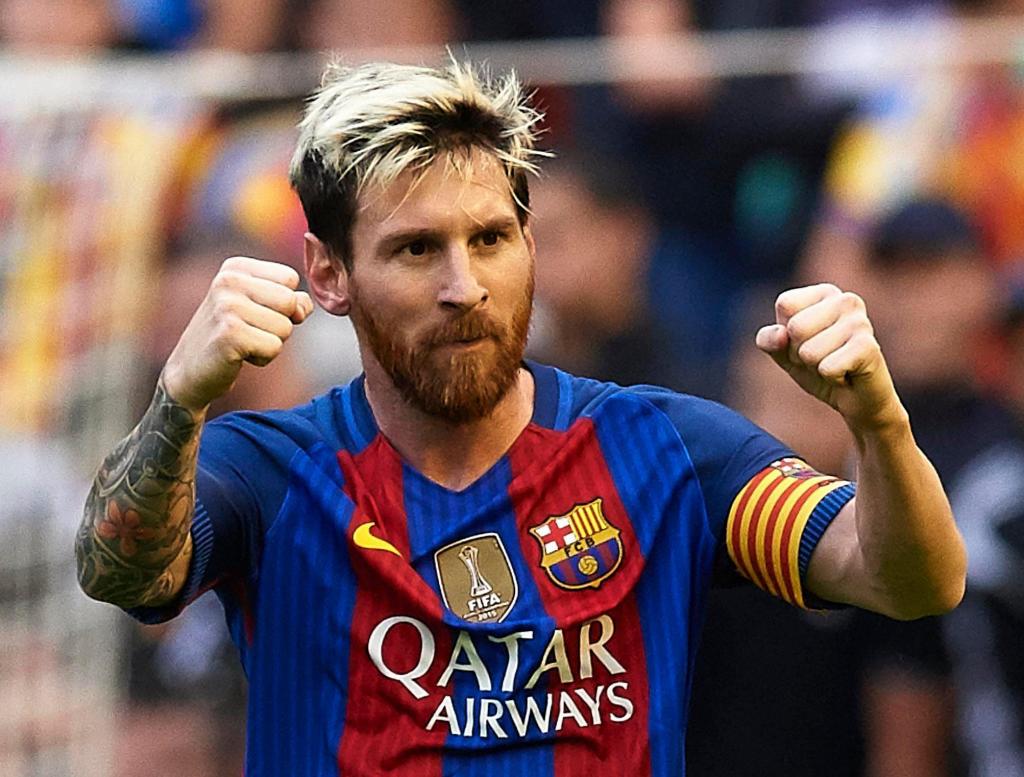 Barcelona Superstar Lionel Messi Donates     200,000 To Youth Club In