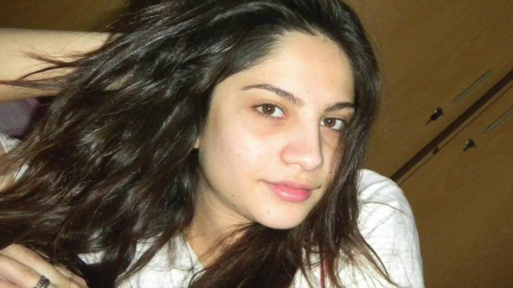 Beautiful Pakistani Actress Neelam Muneer Hot Private Photos - YouTube