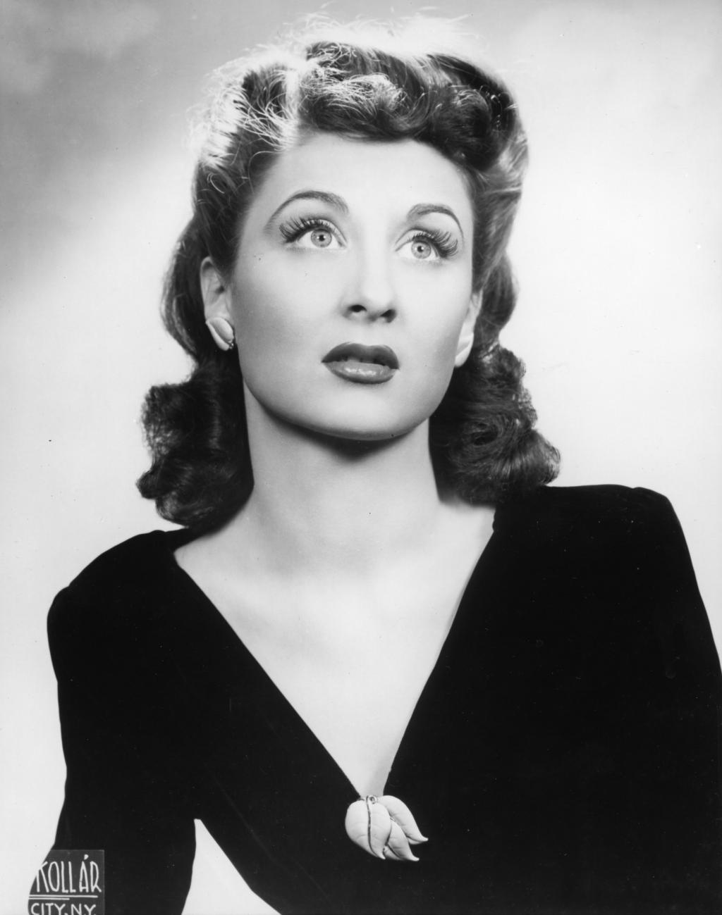 Betty Garrett | CelebNest