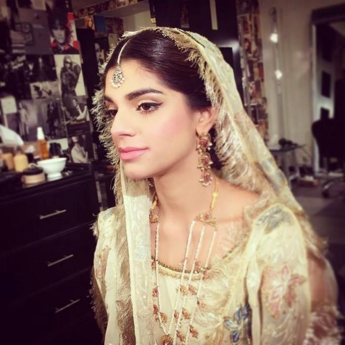 Biography: Sanam Saeed Weds To Her Childhood Friend