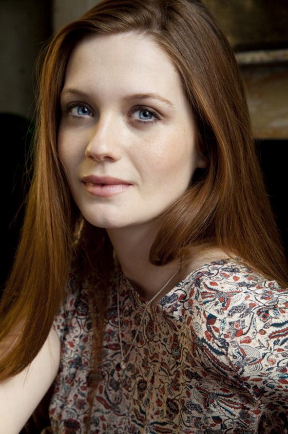 Bonnie Wright Pictures And Photos