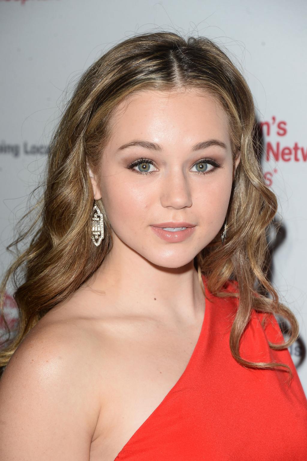Brec Bassinger Reveals Who She Wants To Be Her Boyfriend - M Magazine