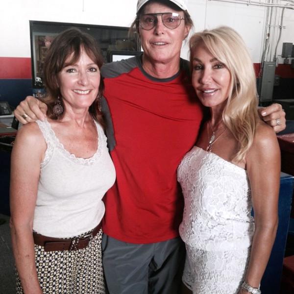 Bruce Jenner Is All Smiles While With Ex-Wives Linda Thompson And