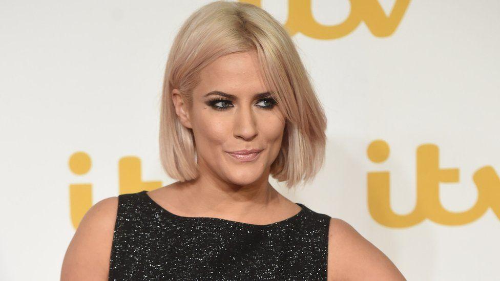 Caroline Flack Cried After First Live Sunday X Factor Show After She