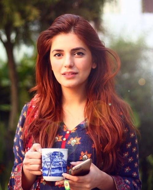 Contact Momina Mustehsan